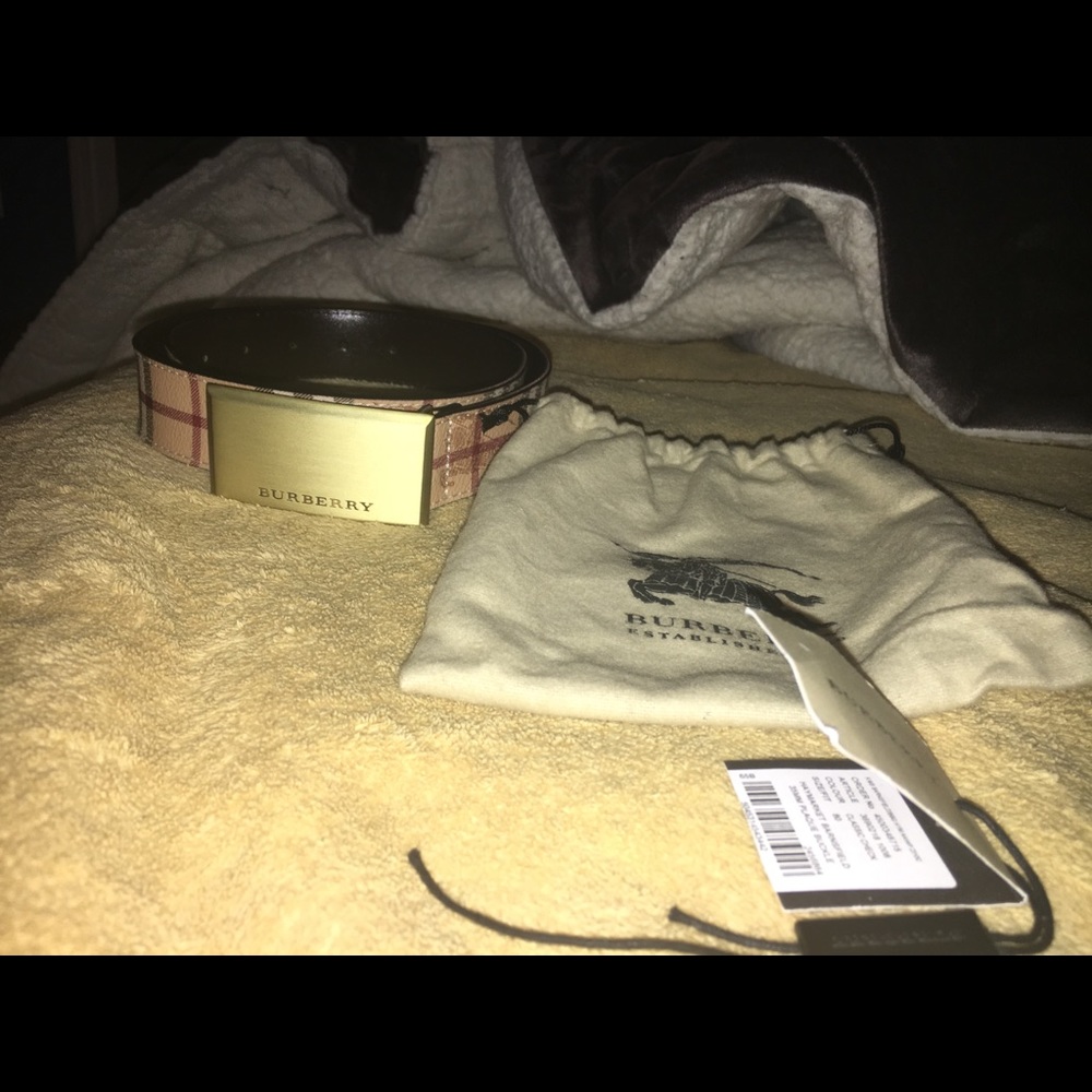 Burberry belt